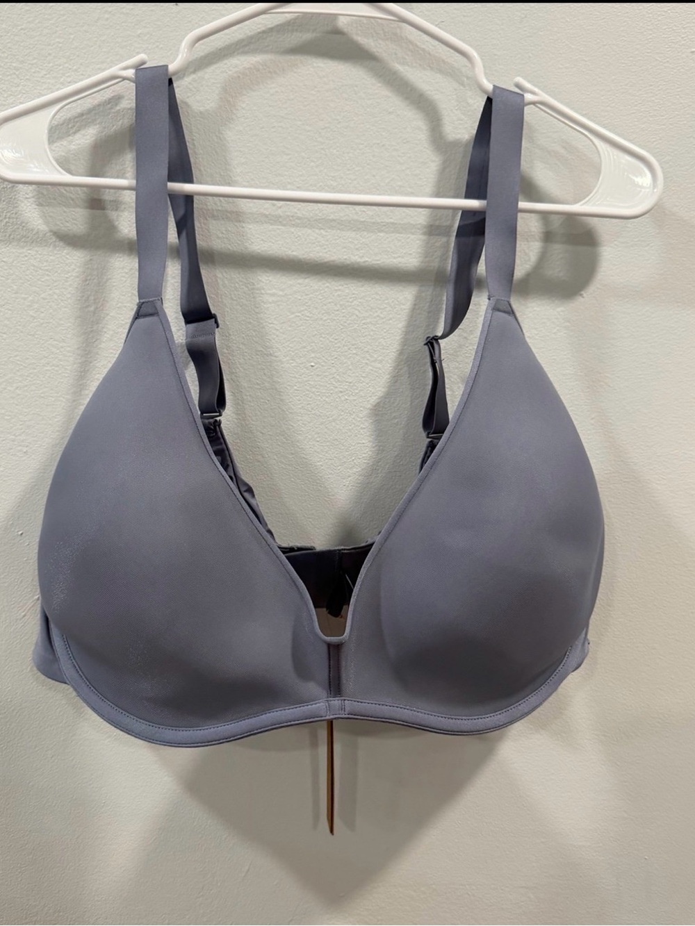 SKIMS Weightless Scoop Bra